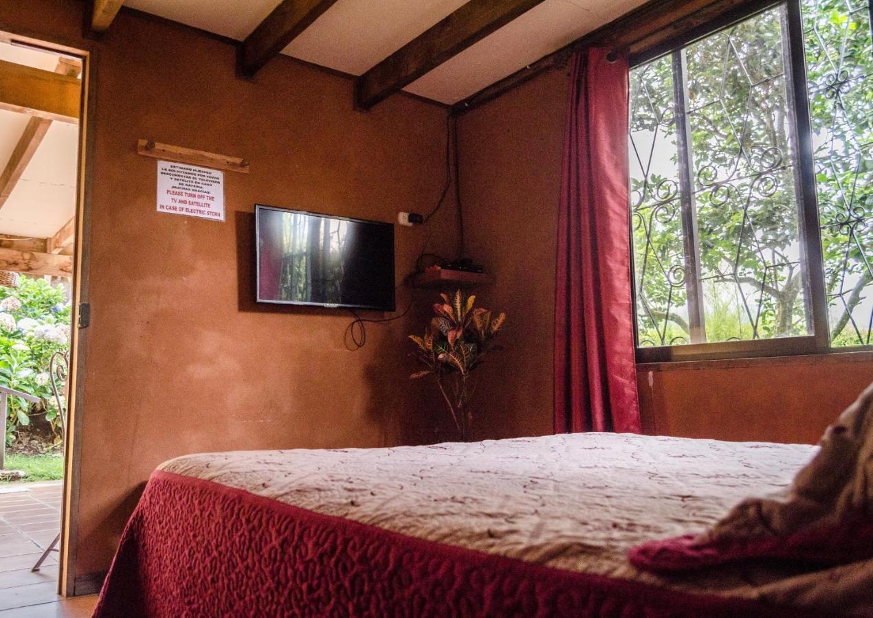 Hotel Chalets Los Volcanes Fraijanes ภายนอก รูปภาพ