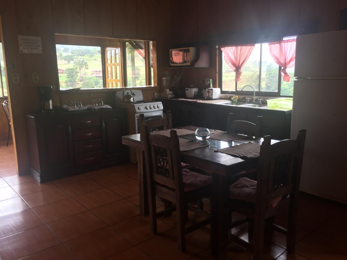 Hotel Chalets Los Volcanes Fraijanes ภายนอก รูปภาพ