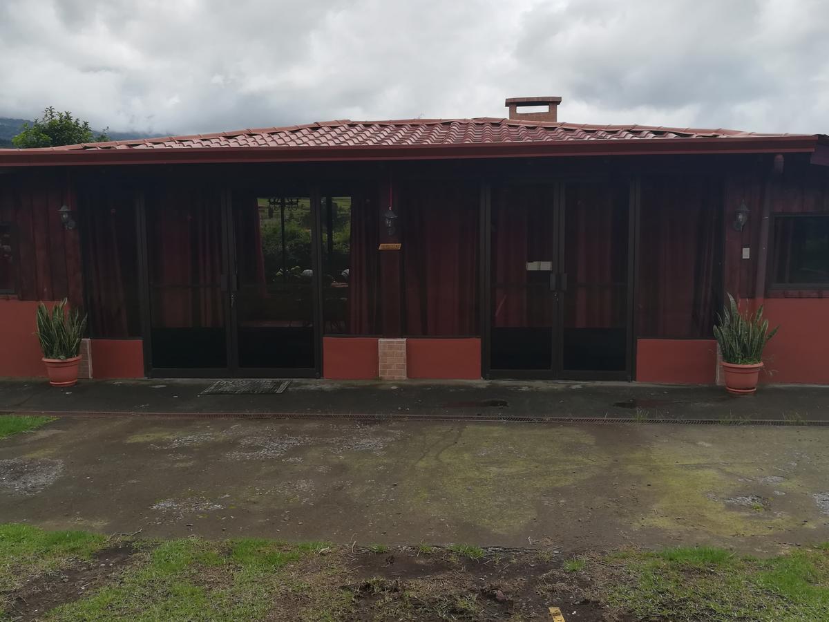Hotel Chalets Los Volcanes Fraijanes ภายนอก รูปภาพ