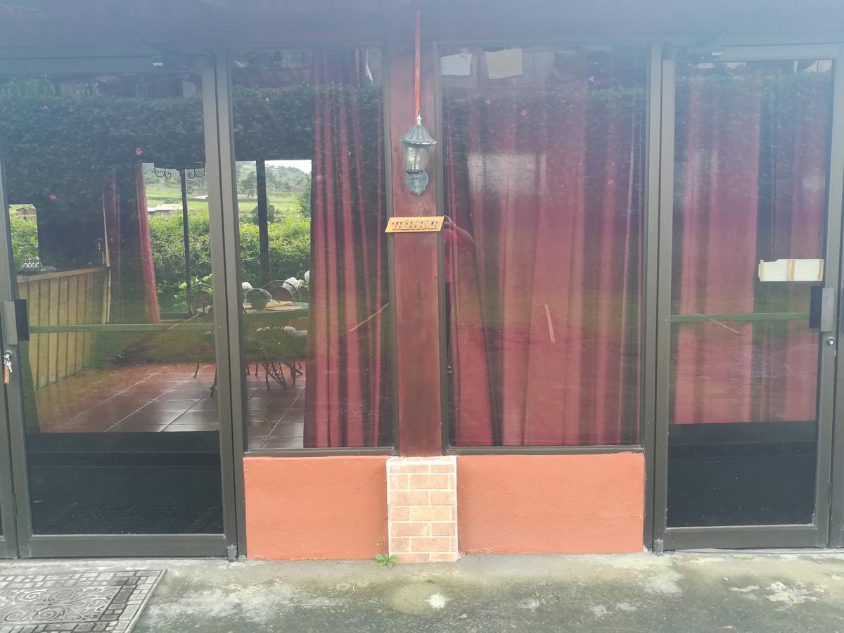 Hotel Chalets Los Volcanes Fraijanes ภายนอก รูปภาพ
