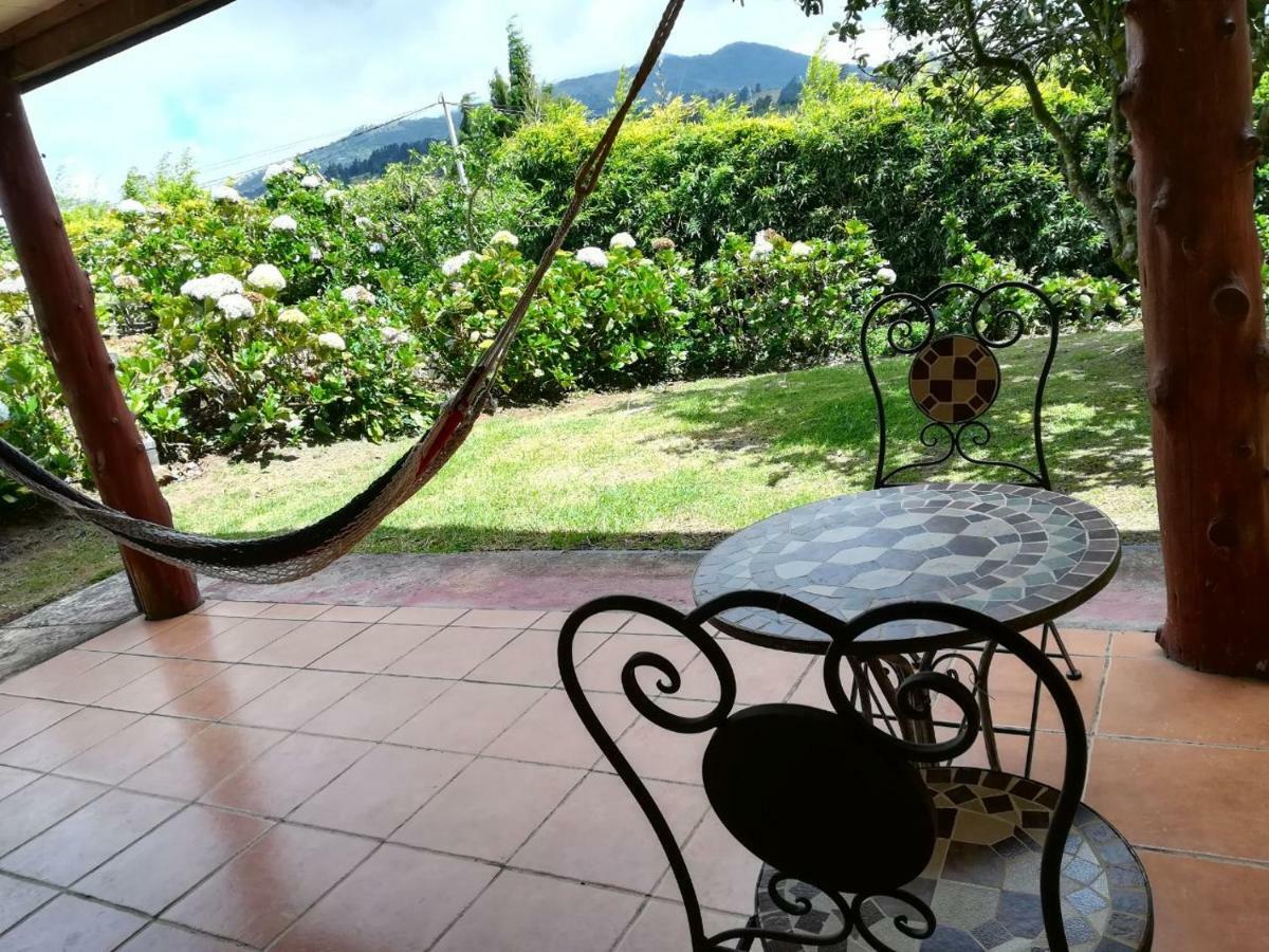 Hotel Chalets Los Volcanes Fraijanes ภายนอก รูปภาพ